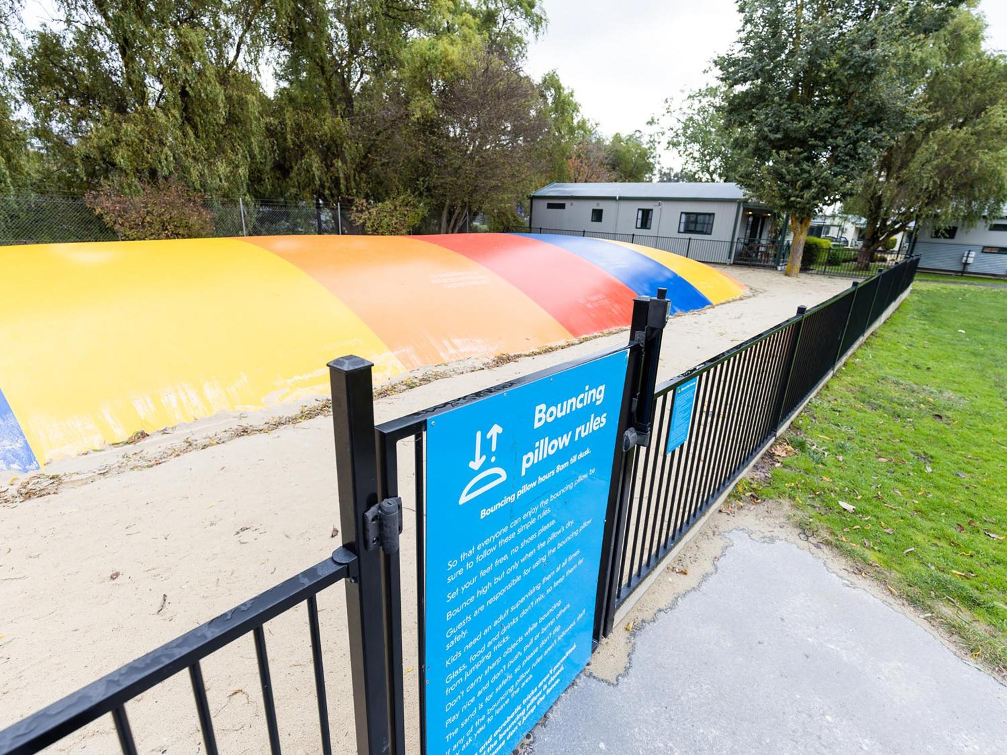 Nrma Ballarat Holiday Park Exterior photo
