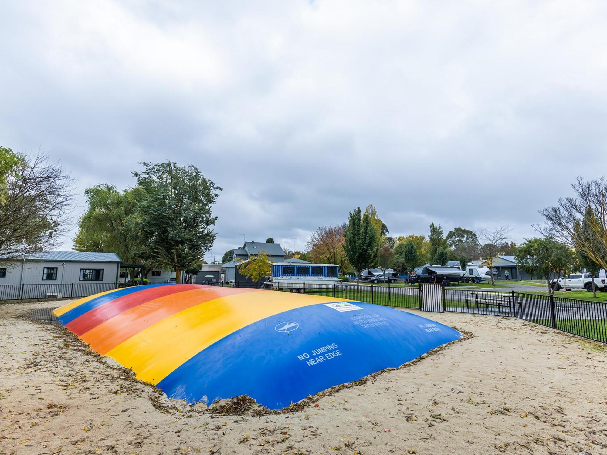 Nrma Ballarat Holiday Park Exterior photo