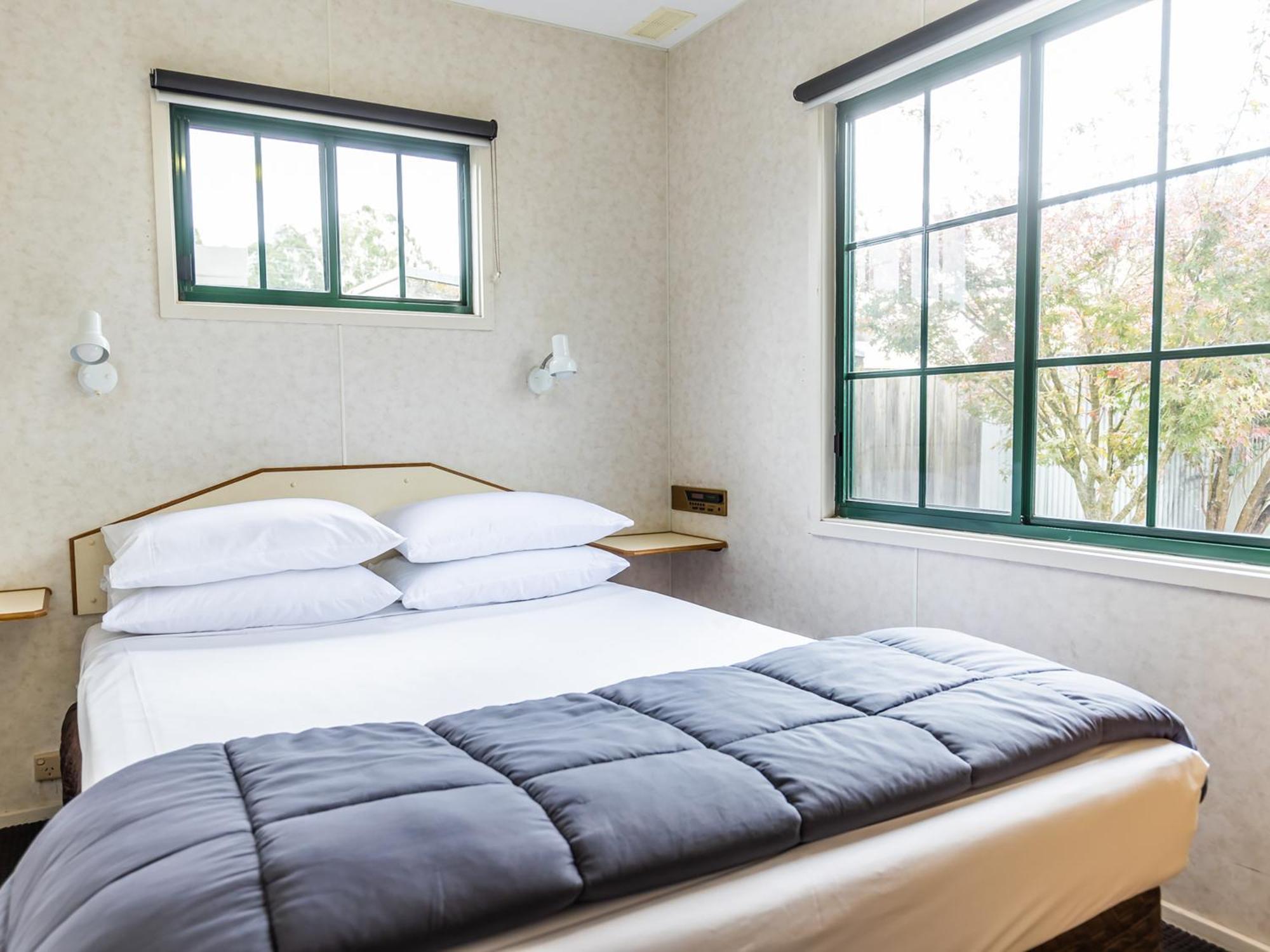 Nrma Ballarat Holiday Park Room photo