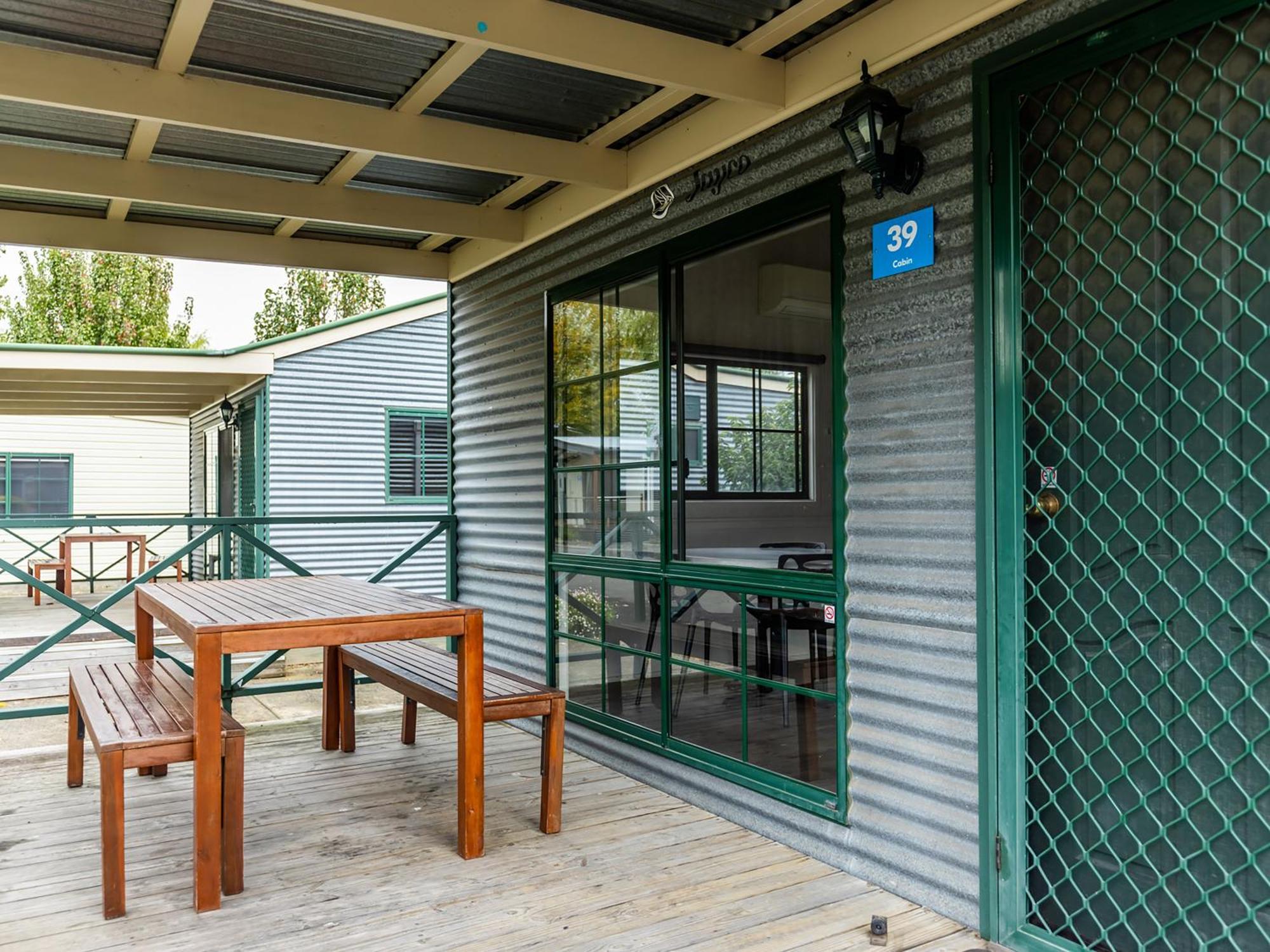 Nrma Ballarat Holiday Park Room photo