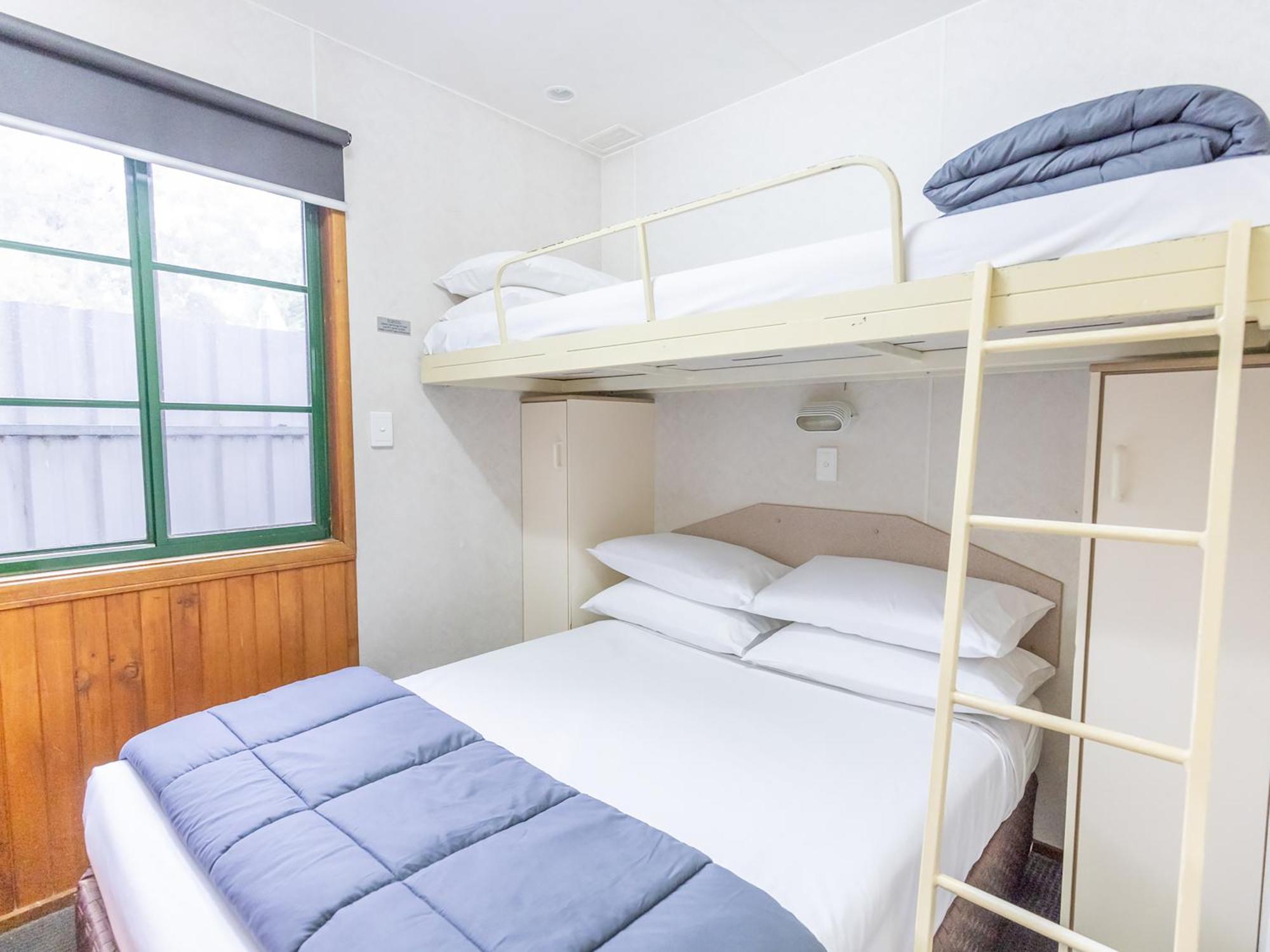 Nrma Ballarat Holiday Park Room photo
