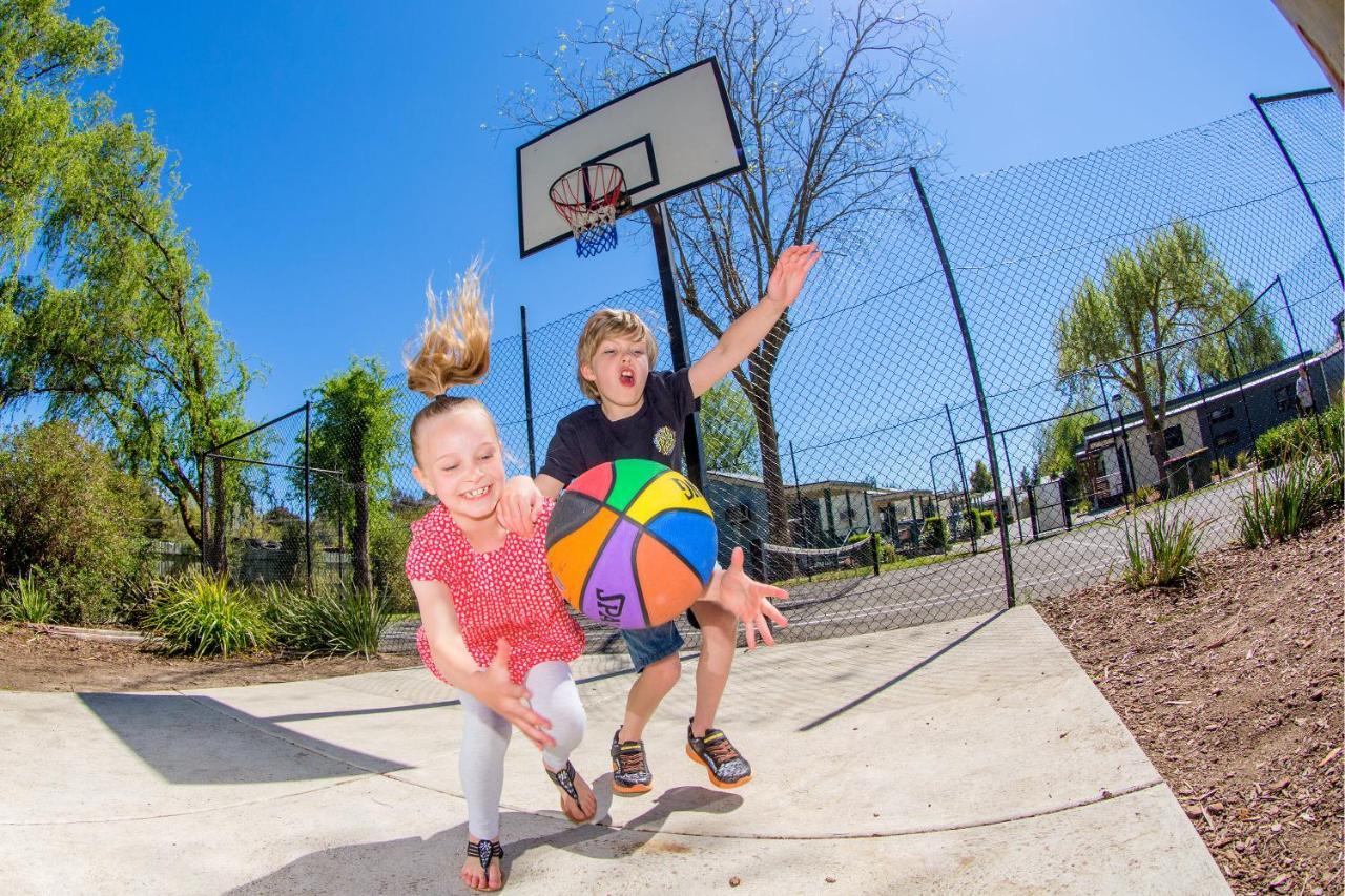 Nrma Ballarat Holiday Park Exterior photo